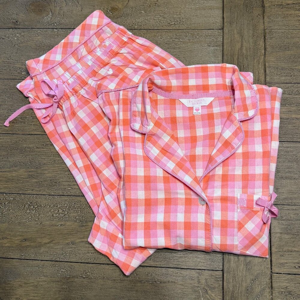Victoria's Secret Cotton Pajamas Sleep Set Long Sleeve, Capri Bottoms Size M